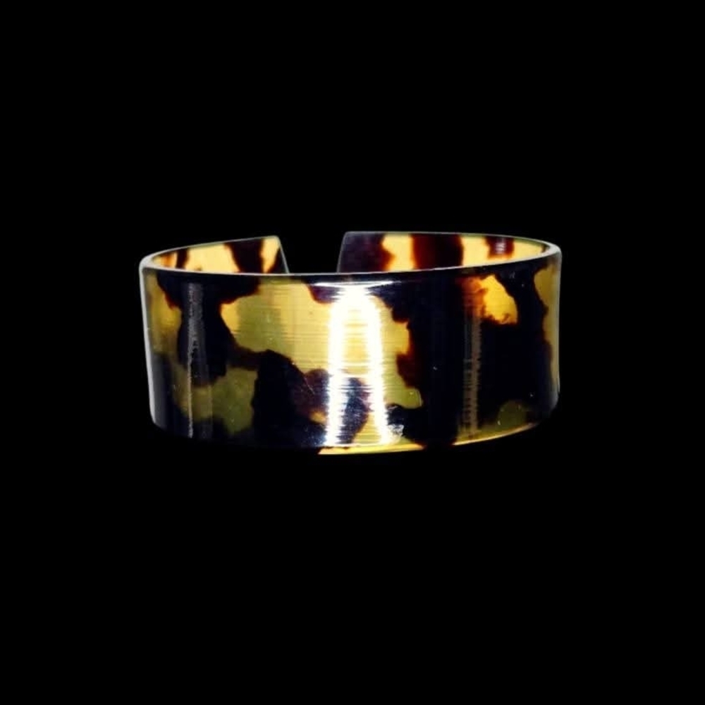Vtg lucite Tortoise Shell Bracelet - Picture 2 of 4